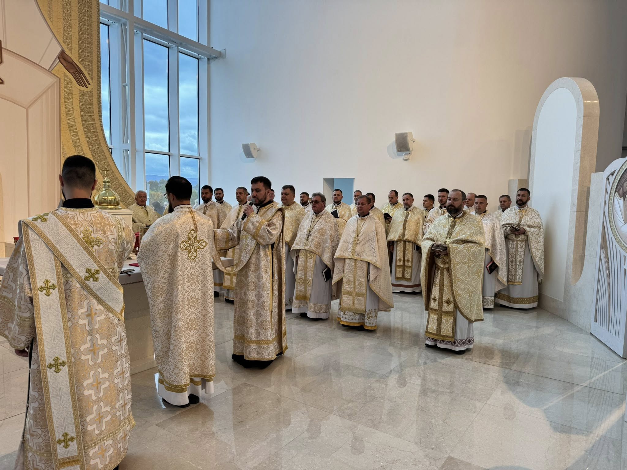 Тисячі матерів у молитві з Львівської Архієпархії здійснили прощу до Старуні Тисячі матерів у молитві з Львівської Архієпархії здійснили прощу до Старуні