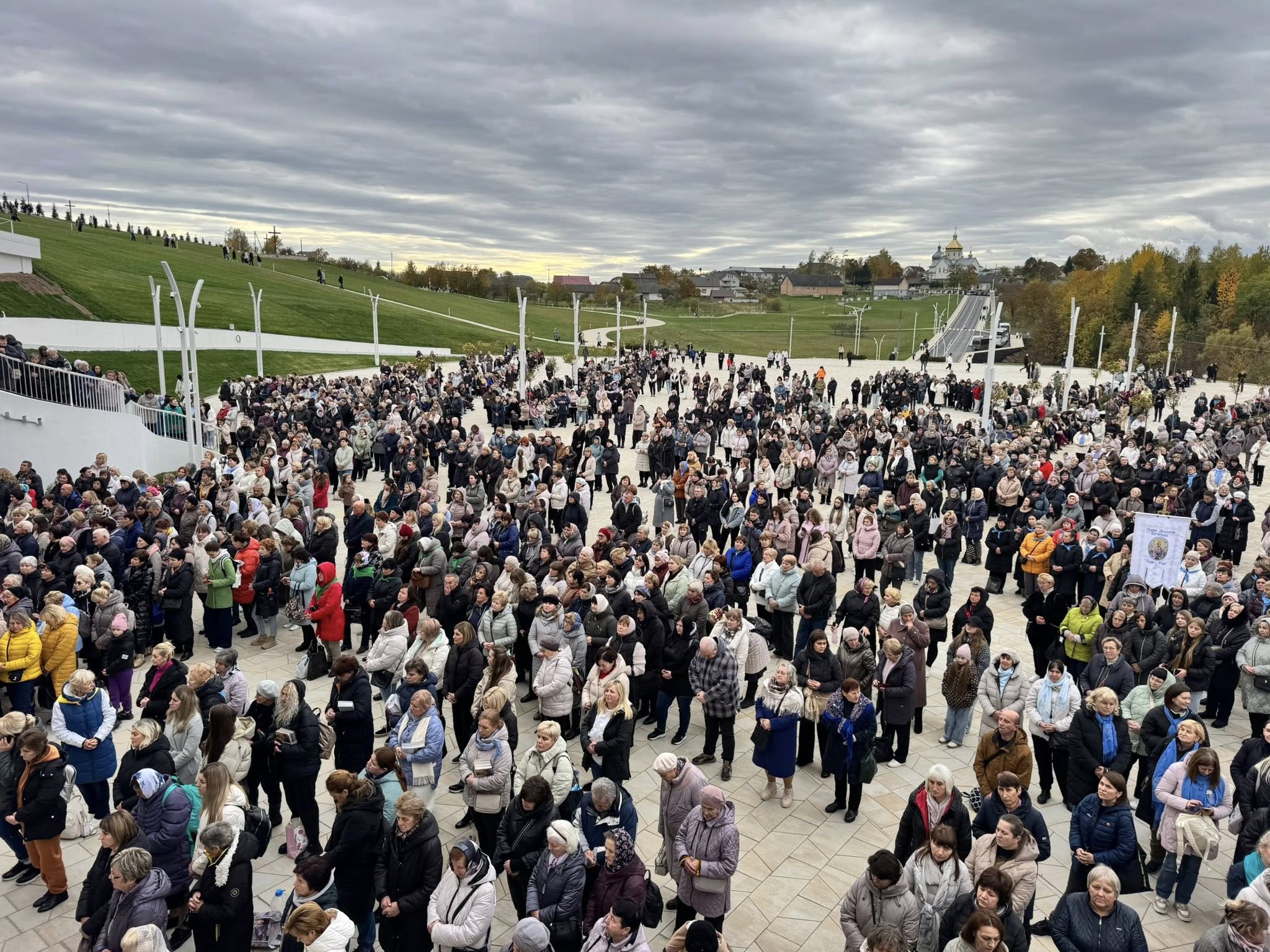Тисячі матерів у молитві з Львівської Архієпархії здійснили прощу до Старуні Тисячі матерів у молитві з Львівської Архієпархії здійснили прощу до Старуні
