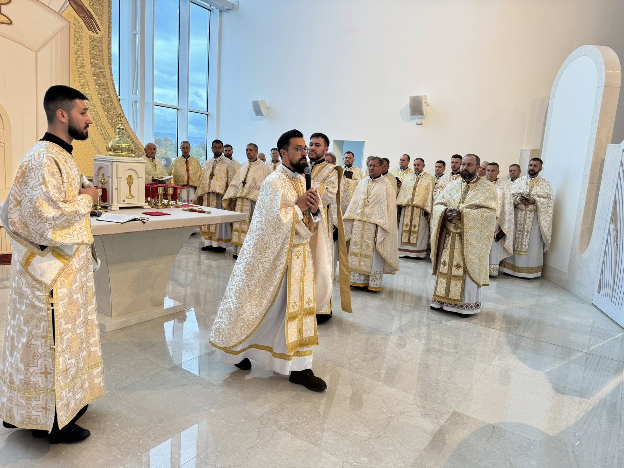 Тисячі матерів у молитві з Львівської Архієпархії здійснили прощу до Старуні Тисячі матерів у молитві з Львівської Архієпархії здійснили прощу до Старуні