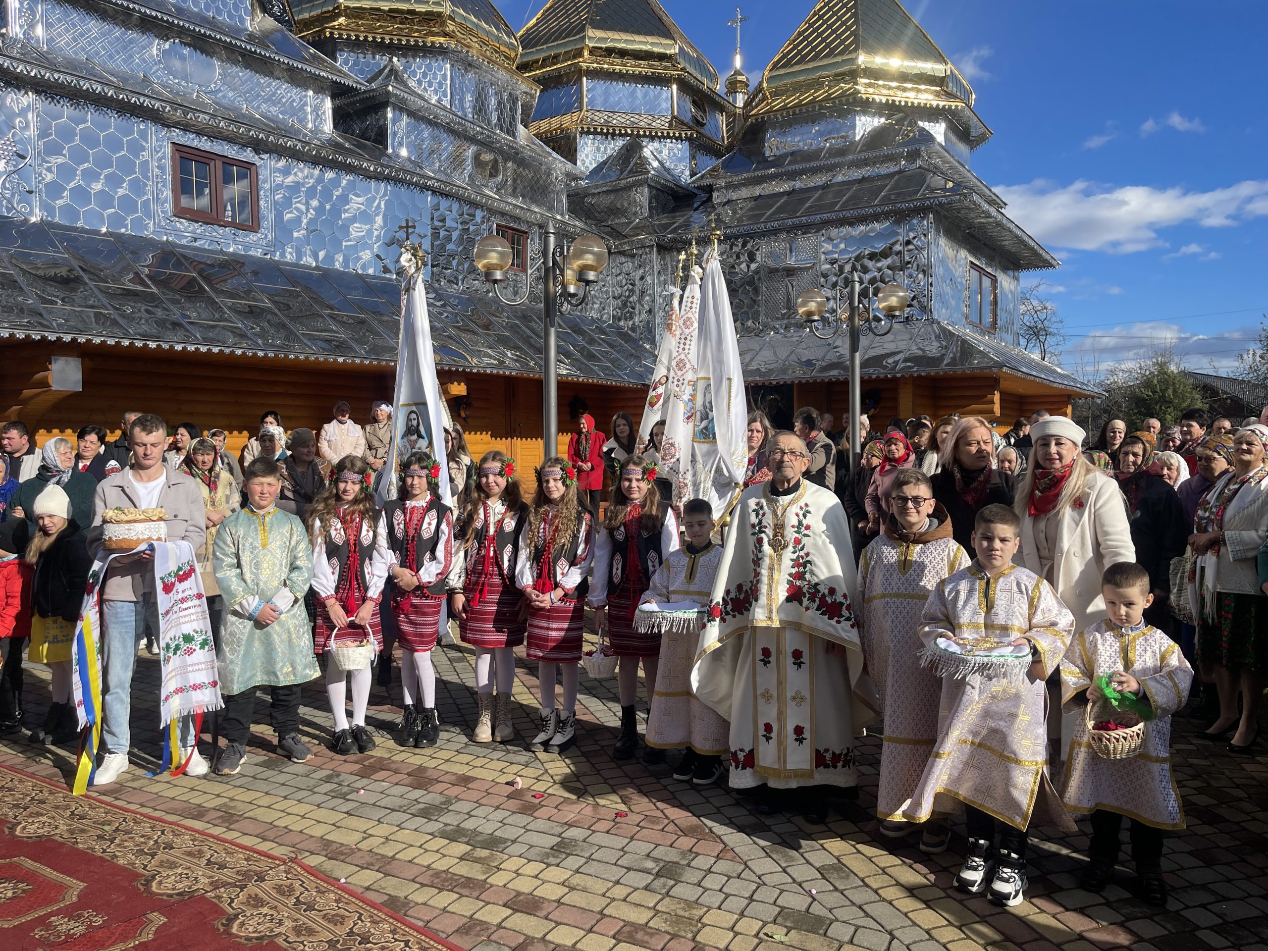 Митрополит Володимир очолив святкування 175-річчя храму у селі Поляниця Митрополит Володимир очолив святкування 175-річчя храму у селі Поляниця