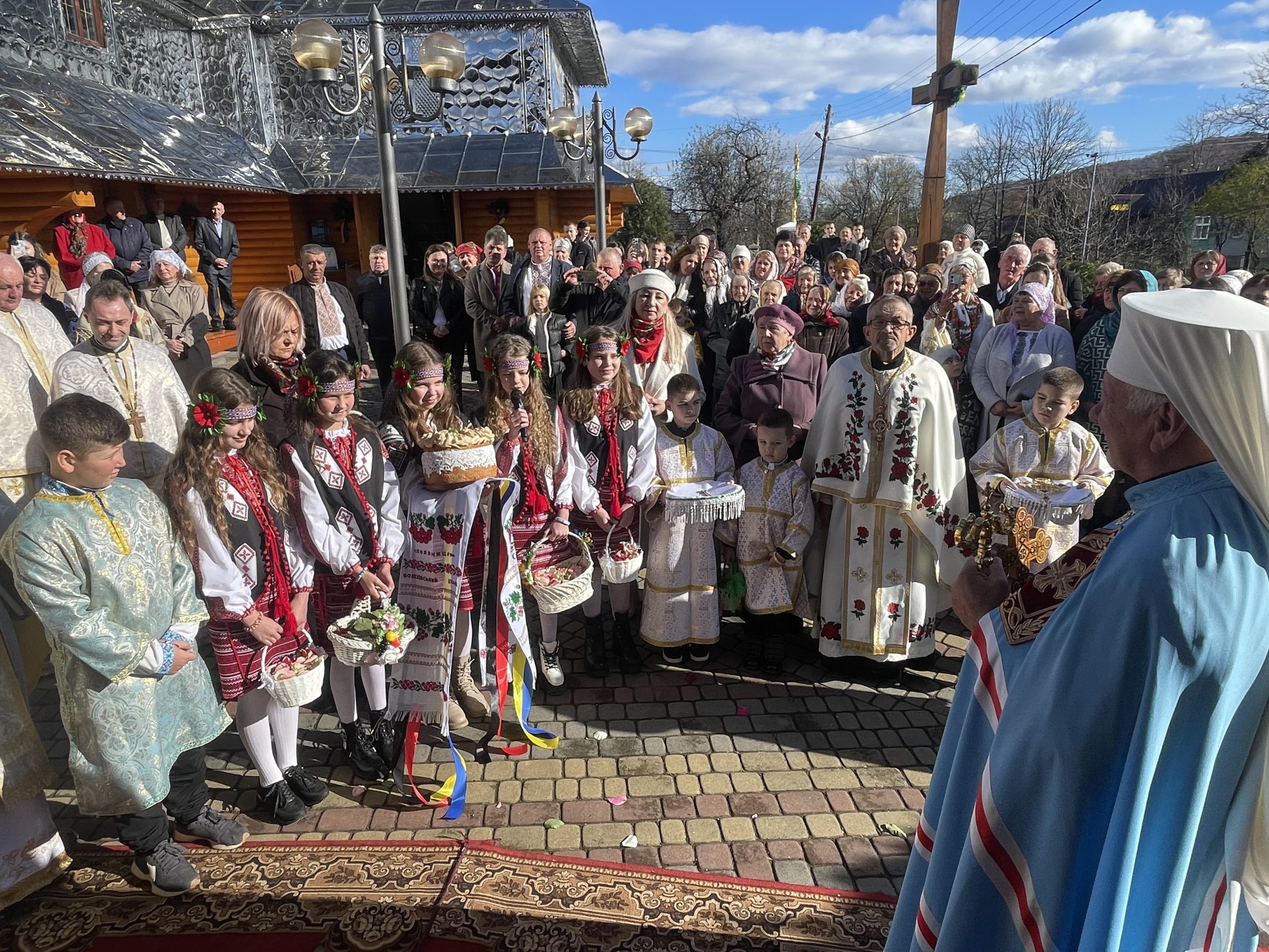 Митрополит Володимир очолив святкування 175-річчя храму у селі Поляниця Митрополит Володимир очолив святкування 175-річчя храму у селі Поляниця