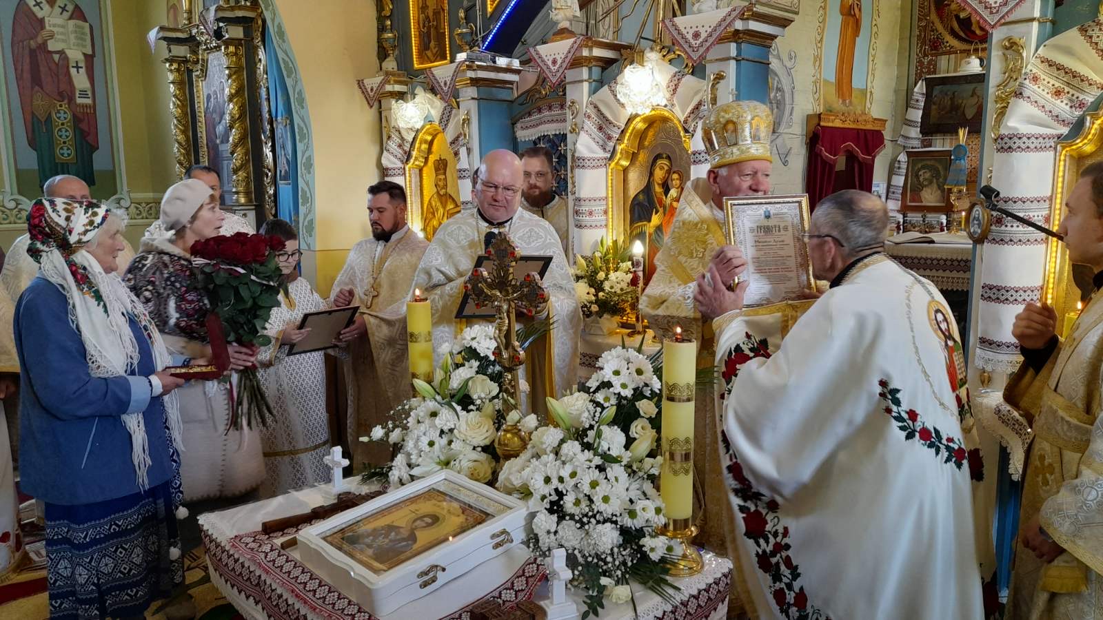 Митрополит Володимир очолив святкування 175-річчя храму у селі Поляниця Митрополит Володимир очолив святкування 175-річчя храму у селі Поляниця