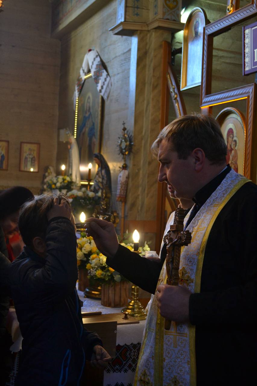 Як відбувся храмовий празник парафії св. влкмч. Димитрія Мироточця в Івано-Франківську? Як відбувся храмовий празник парафії св. влкмч. Димитрія Мироточця в Івано-Франківську?