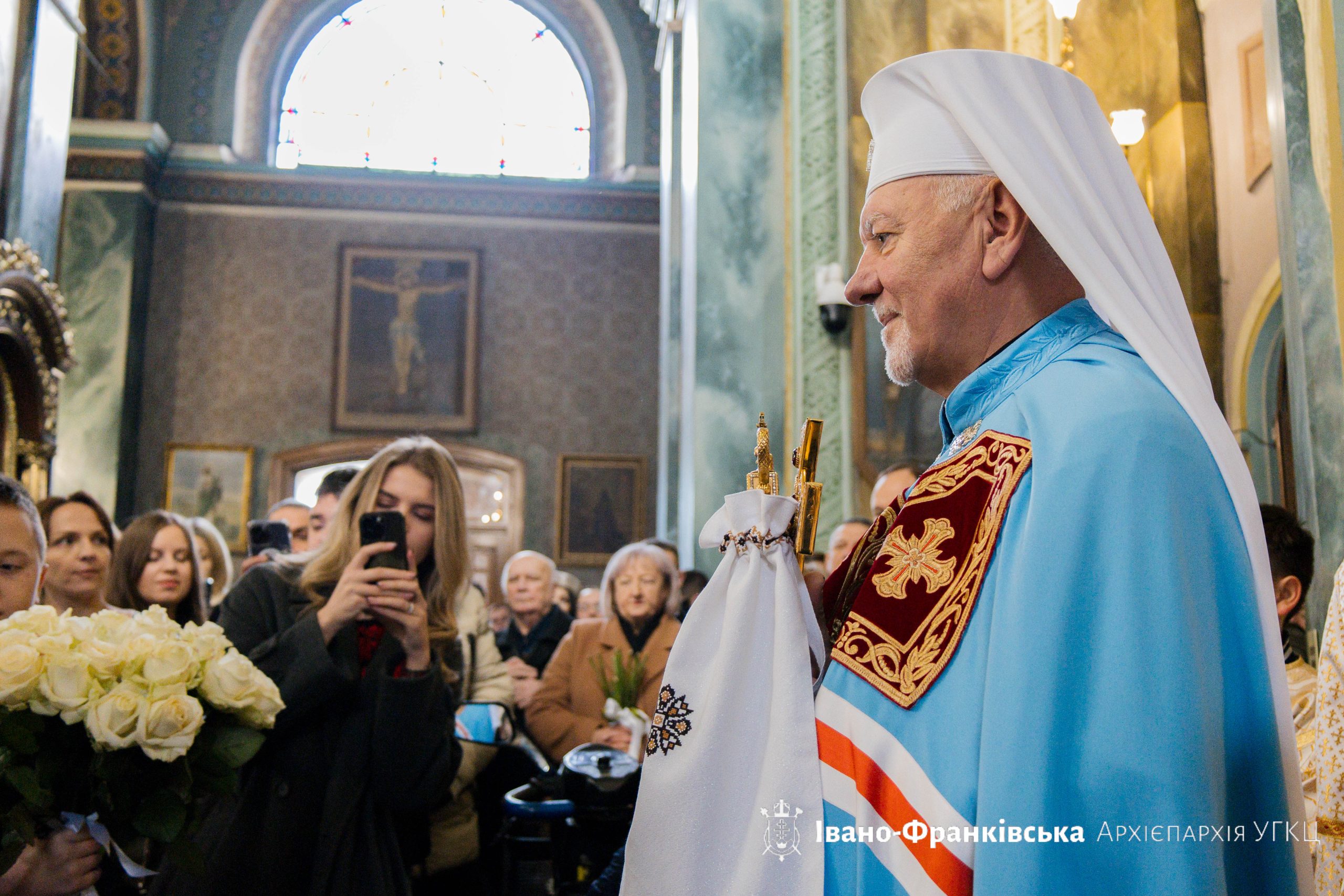 Вірні та духовенство Івано-Франківської Митрополії привітали Митрополита Володимира з днем народження Вірні та духовенство Івано-Франківської Митрополії привітали Митрополита Володимира з днем народження