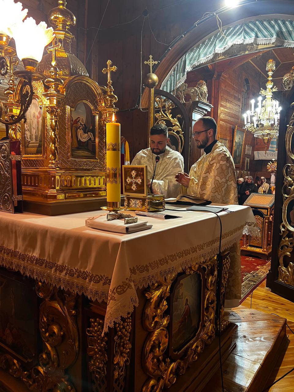 У Грабівці відбулися нічні молитовні чування У Грабівці відбулися нічні молитовні чування