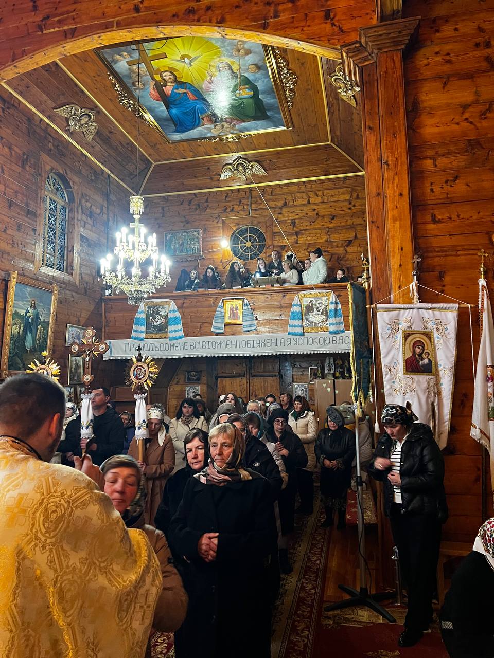 У Грабівці відбулися нічні молитовні чування У Грабівці відбулися нічні молитовні чування