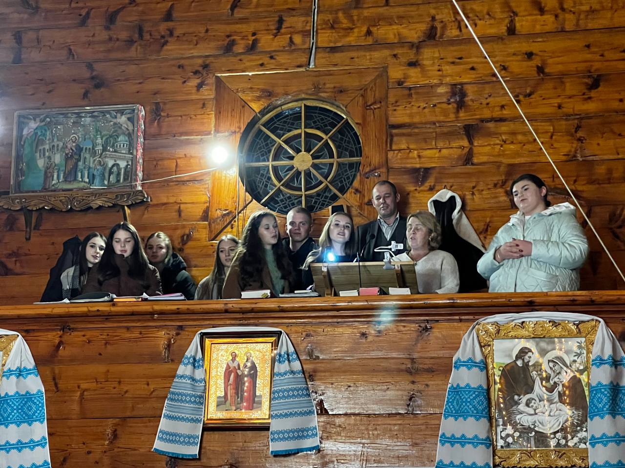 У Грабівці відбулися нічні молитовні чування У Грабівці відбулися нічні молитовні чування