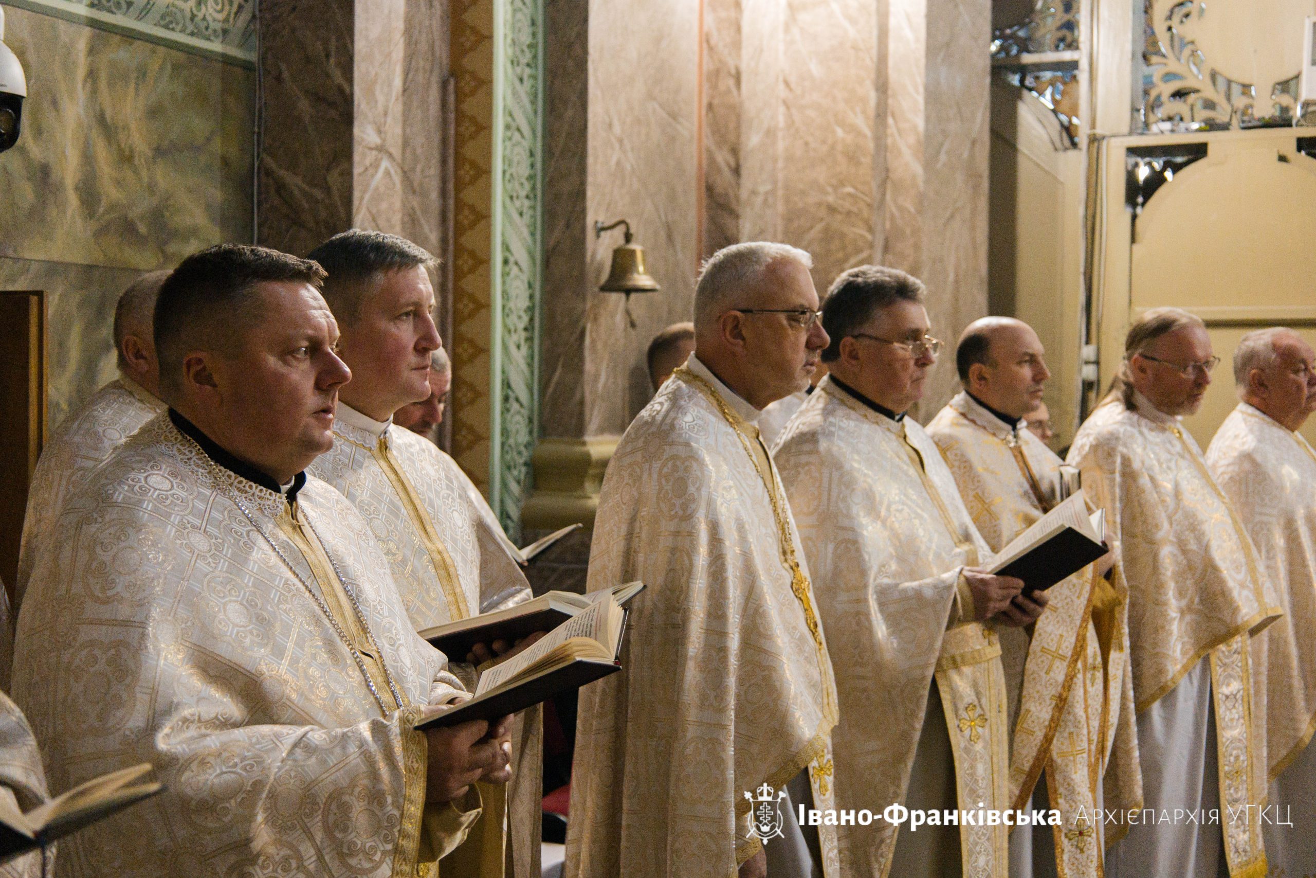 Вірні та духовенство Івано-Франківської Митрополії привітали Митрополита Володимира з днем народження Вірні та духовенство Івано-Франківської Митрополії привітали Митрополита Володимира з днем народження