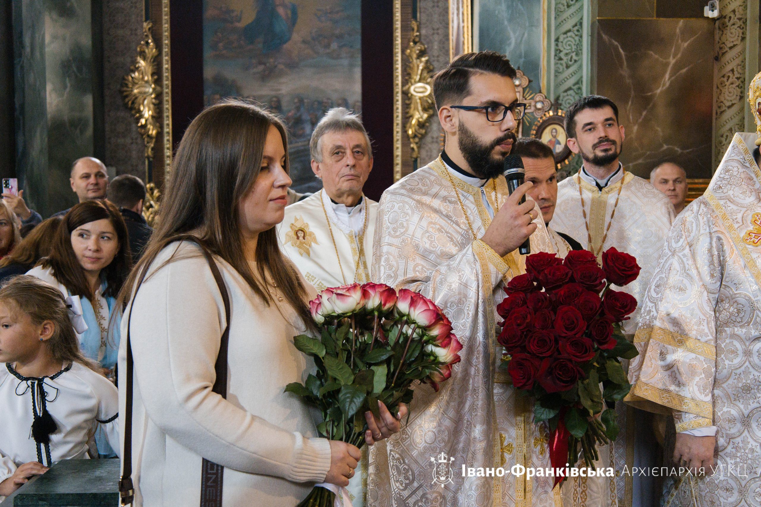 Вірні та духовенство Івано-Франківської Митрополії привітали Митрополита Володимира з днем народження Вірні та духовенство Івано-Франківської Митрополії привітали Митрополита Володимира з днем народження