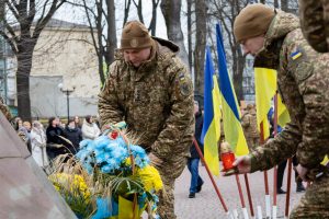 «Дзвін пам’яті» знову залунав у Меморіальному сквері Івано-Франківська