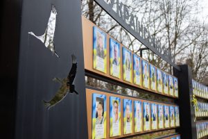 «Дзвін пам’яті» знову залунав у Меморіальному сквері Івано-Франківська