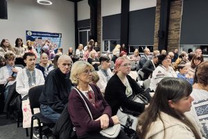 Владика Микола відвідав захід «У центрі Всесвіту — дитина» Владика Микола відвідав захід «У центрі Всесвіту — дитина»