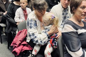 Владика Микола відвідав захід «У центрі Всесвіту — дитина» Владика Микола відвідав захід «У центрі Всесвіту — дитина»