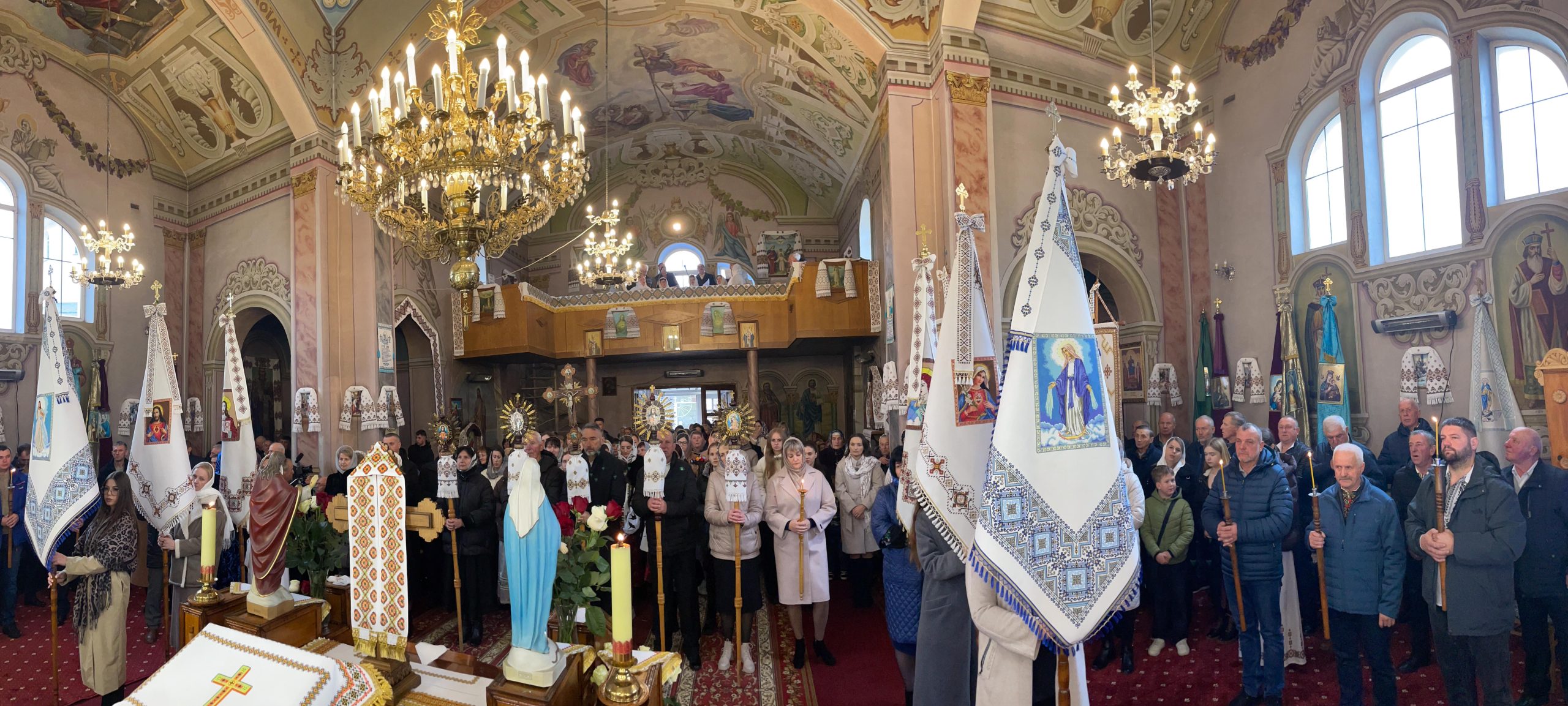 Владика Микола Семенишин здійснив душпастирський візит у парафію села Саджава Владика Микола Семенишин здійснив душпастирський візит у парафію села Саджава