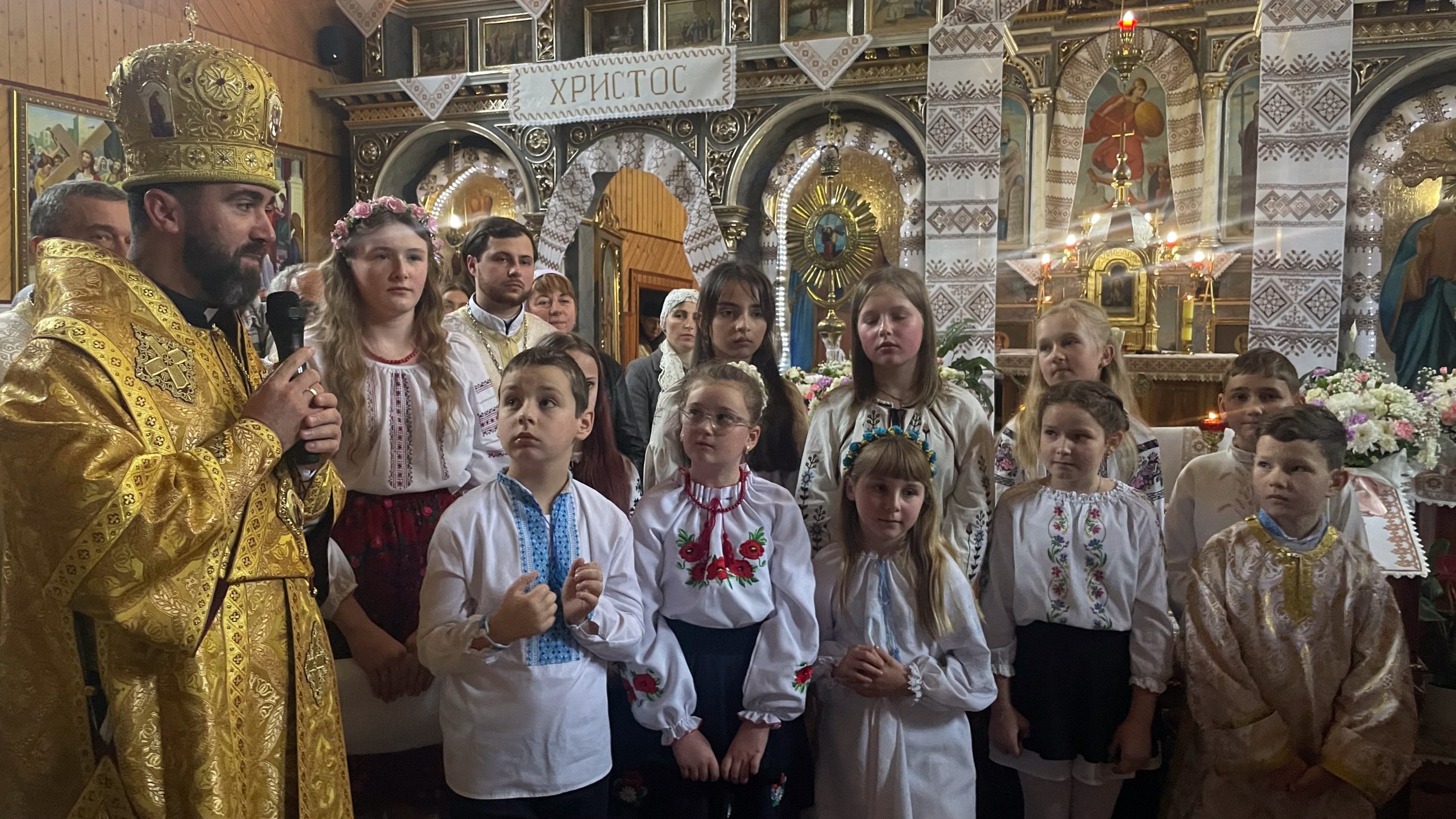 «Маленькі чуда відбуваються щодня», — Владика Микола у 135-літній парафії села Перекоси «Маленькі чуда відбуваються щодня», — Владика Микола у 135-літній парафії села Перекоси