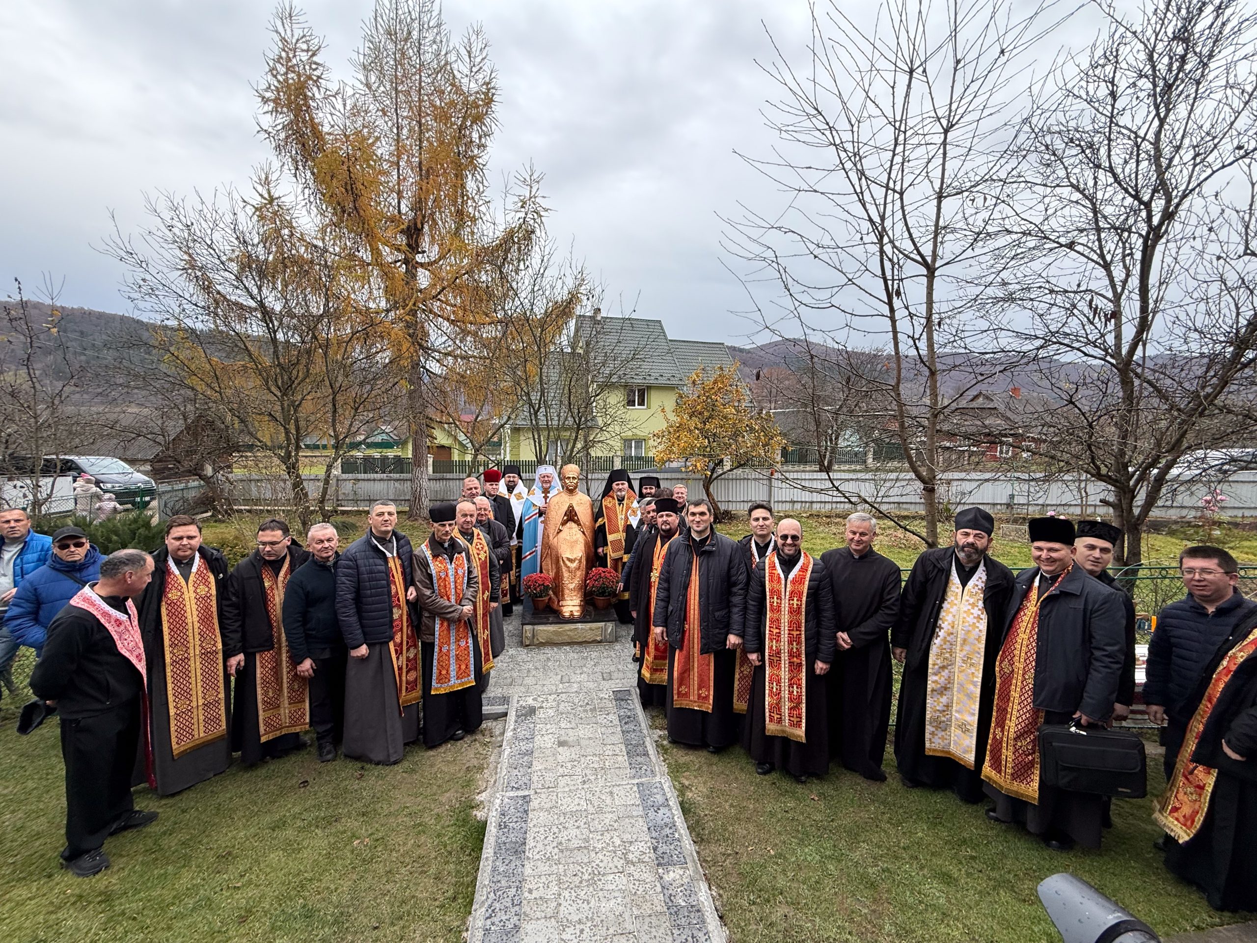 У Дорі вшанували 25-ті роковини відходу до вічності ісповідника віри митр. прот. Михаїла Косила У Дорі вшанували 25-ті роковини відходу до вічності ісповідника віри митр. прот. Михаїла Косила