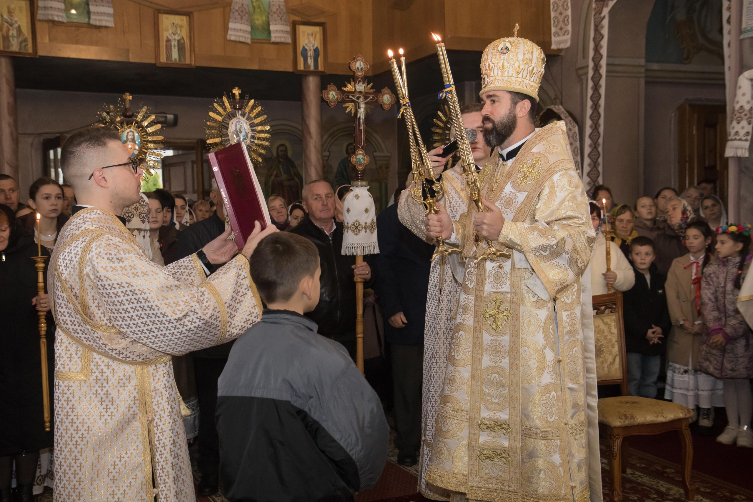 Владика Микола Семенишин здійснив душпастирський візит у парафію села Саджава Владика Микола Семенишин здійснив душпастирський візит у парафію села Саджава