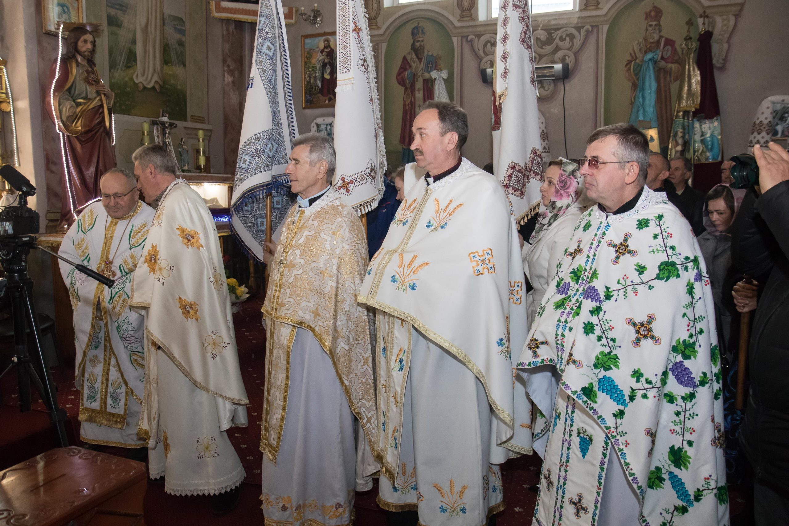 Владика Микола Семенишин здійснив душпастирський візит у парафію села Саджава Владика Микола Семенишин здійснив душпастирський візит у парафію села Саджава