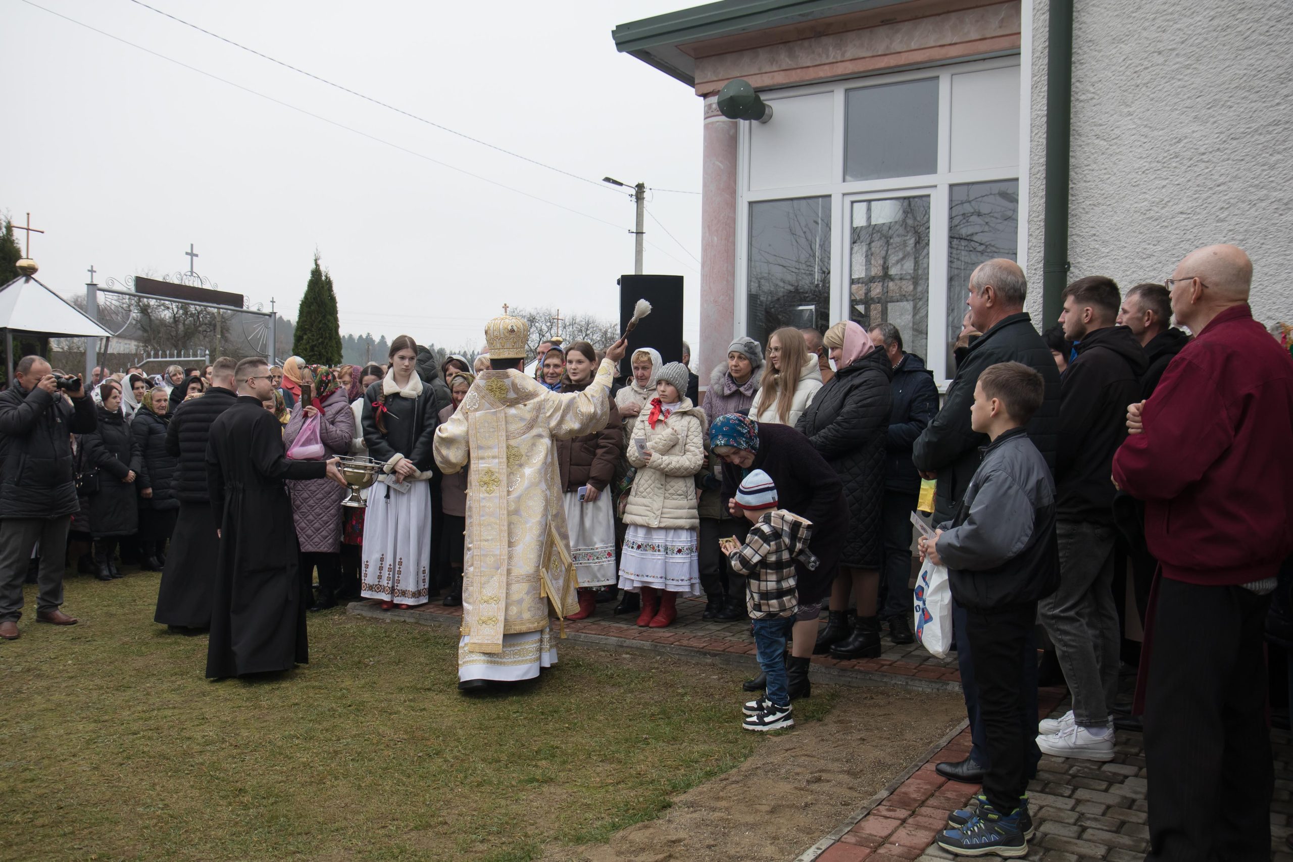 Владика Микола Семенишин здійснив душпастирський візит у парафію села Саджава Владика Микола Семенишин здійснив душпастирський візит у парафію села Саджава