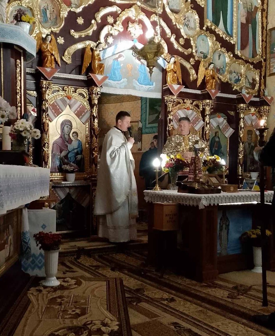 Для вірних с. Луковець провели реколекційно-молитовну програму Для вірних с. Луковець провели реколекційно-молитовну програму