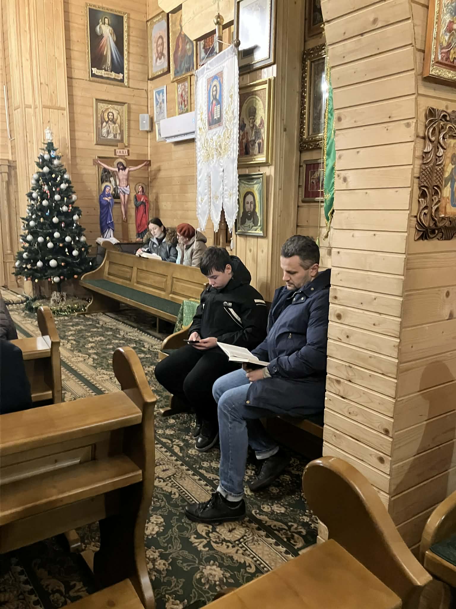 Як відбуваються біблійні читання у парафії свв. Кирила і Методія (Лемківській церкві)? Як відбуваються біблійні читання у парафії свв. Кирила і Методія (Лемківській церкві)?