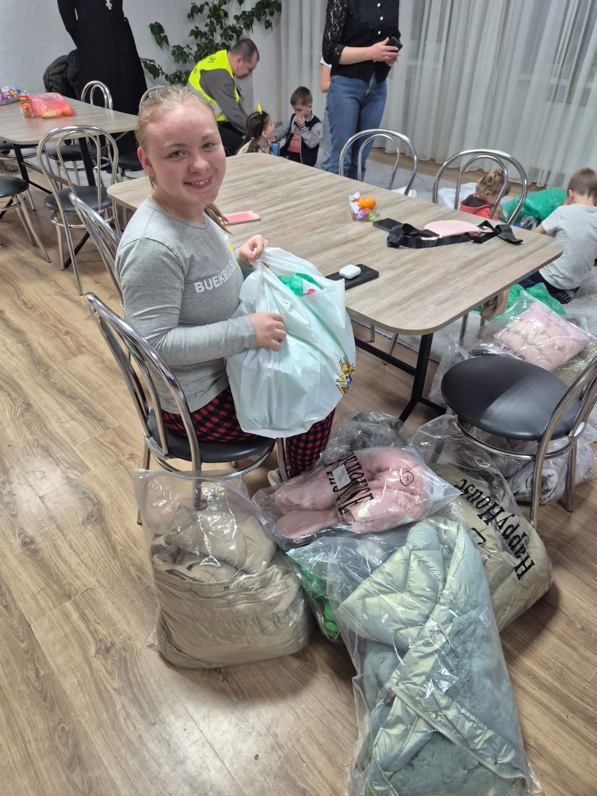 Лицарі Колумба Івано-Франківської Митрополії відвідали дітей у реабілітаційному центрі в с. Мединя Лицарі Колумба Івано-Франківської Митрополії відвідали дітей у реабілітаційному центрі в с. Мединя