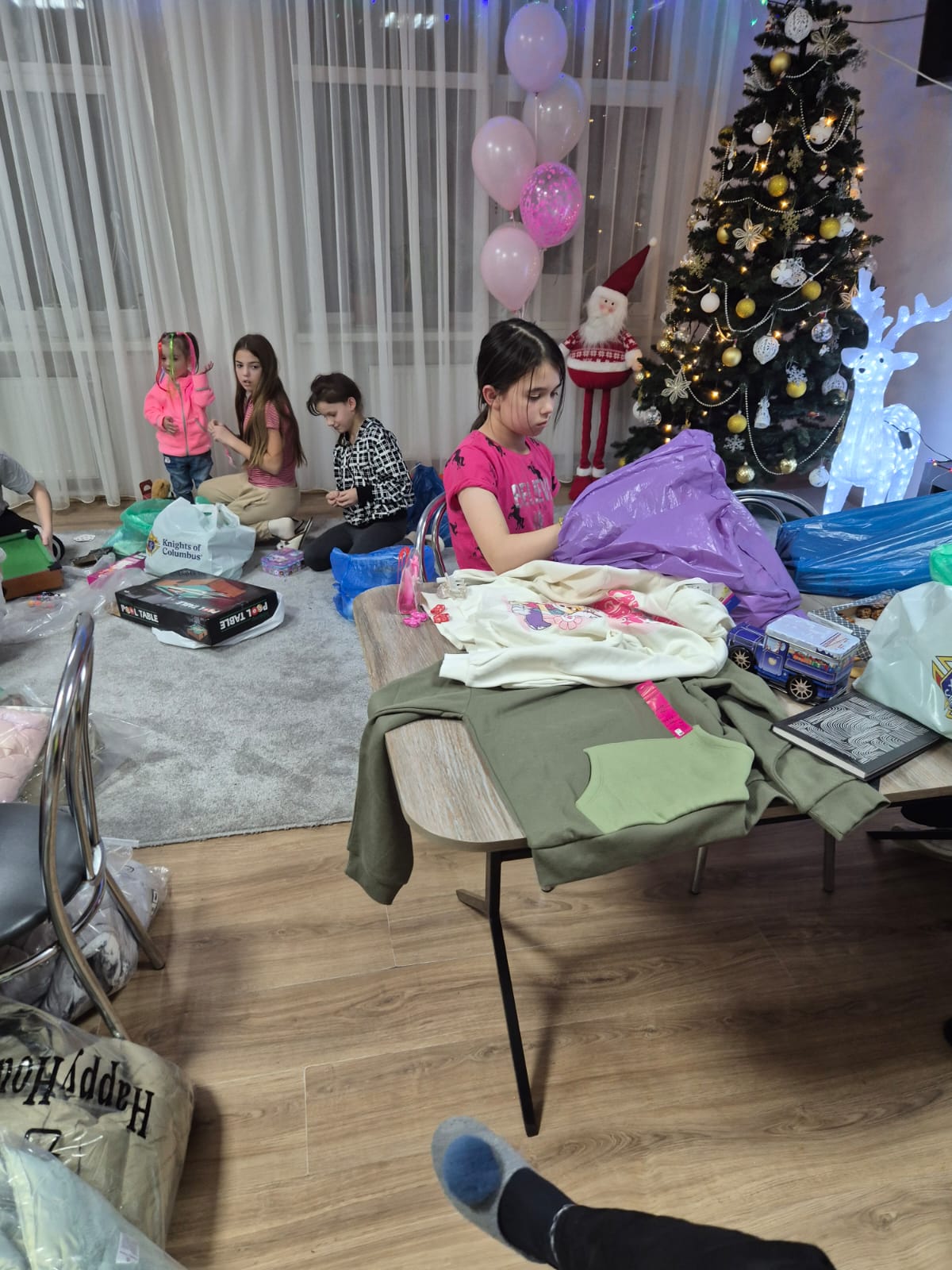 Лицарі Колумба Івано-Франківської Митрополії відвідали дітей у реабілітаційному центрі в с. Мединя Лицарі Колумба Івано-Франківської Митрополії відвідали дітей у реабілітаційному центрі в с. Мединя