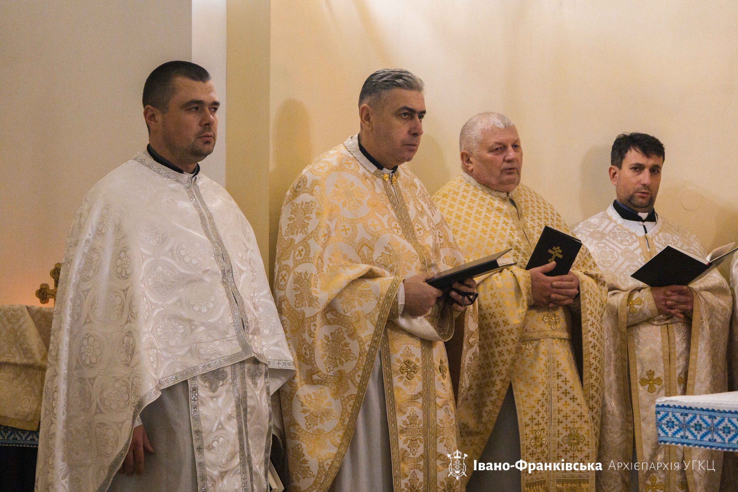 Владика Микола очолив останні в 2025 році молитовні чування у Крилосі Владика Микола очолив останні в 2025 році молитовні чування у Крилосі