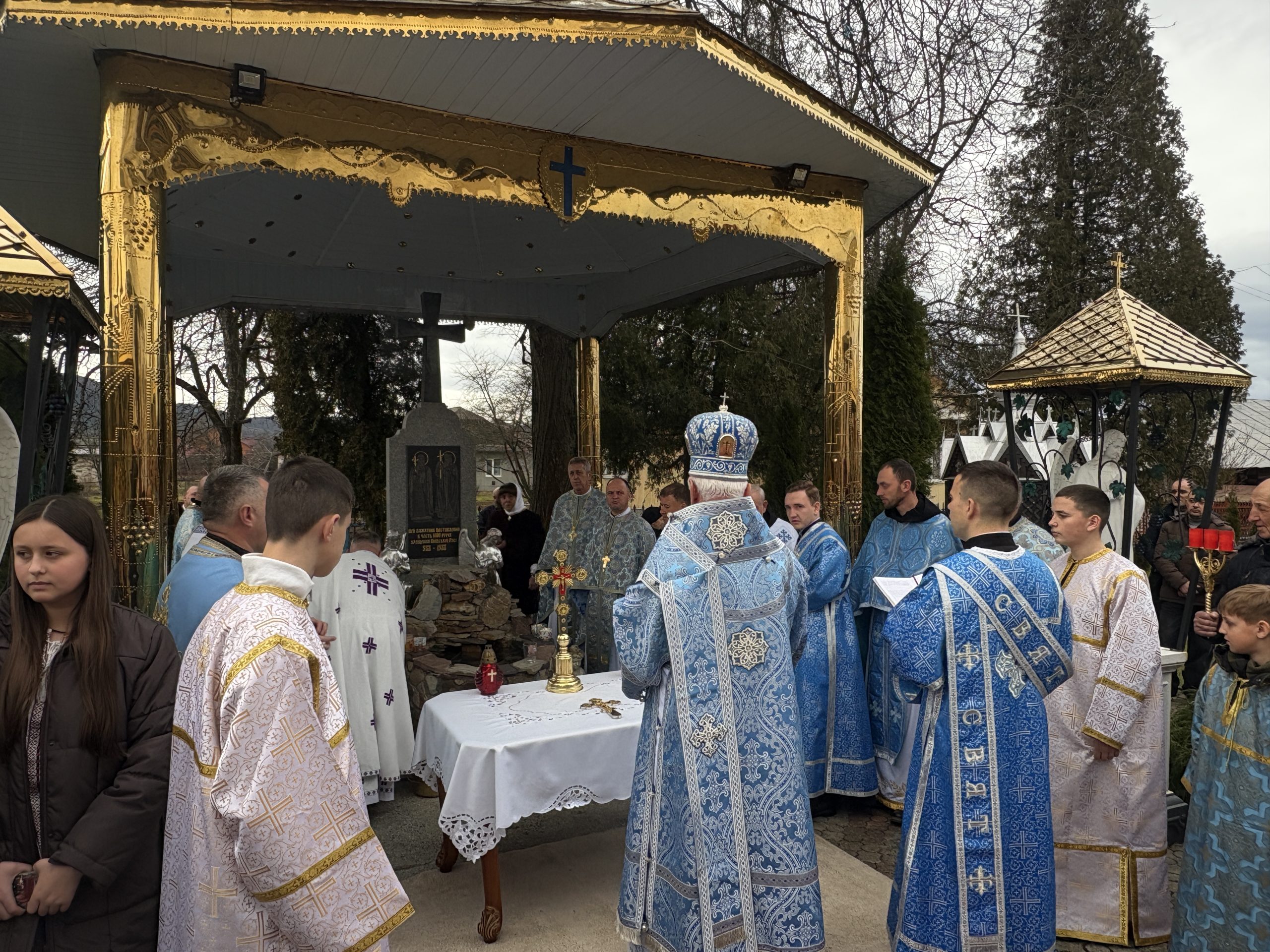 Митрополит Володимир здійснив візит у 140-літню парафію села Перегінське Митрополит Володимир здійснив візит у 140-літню парафію села Перегінське