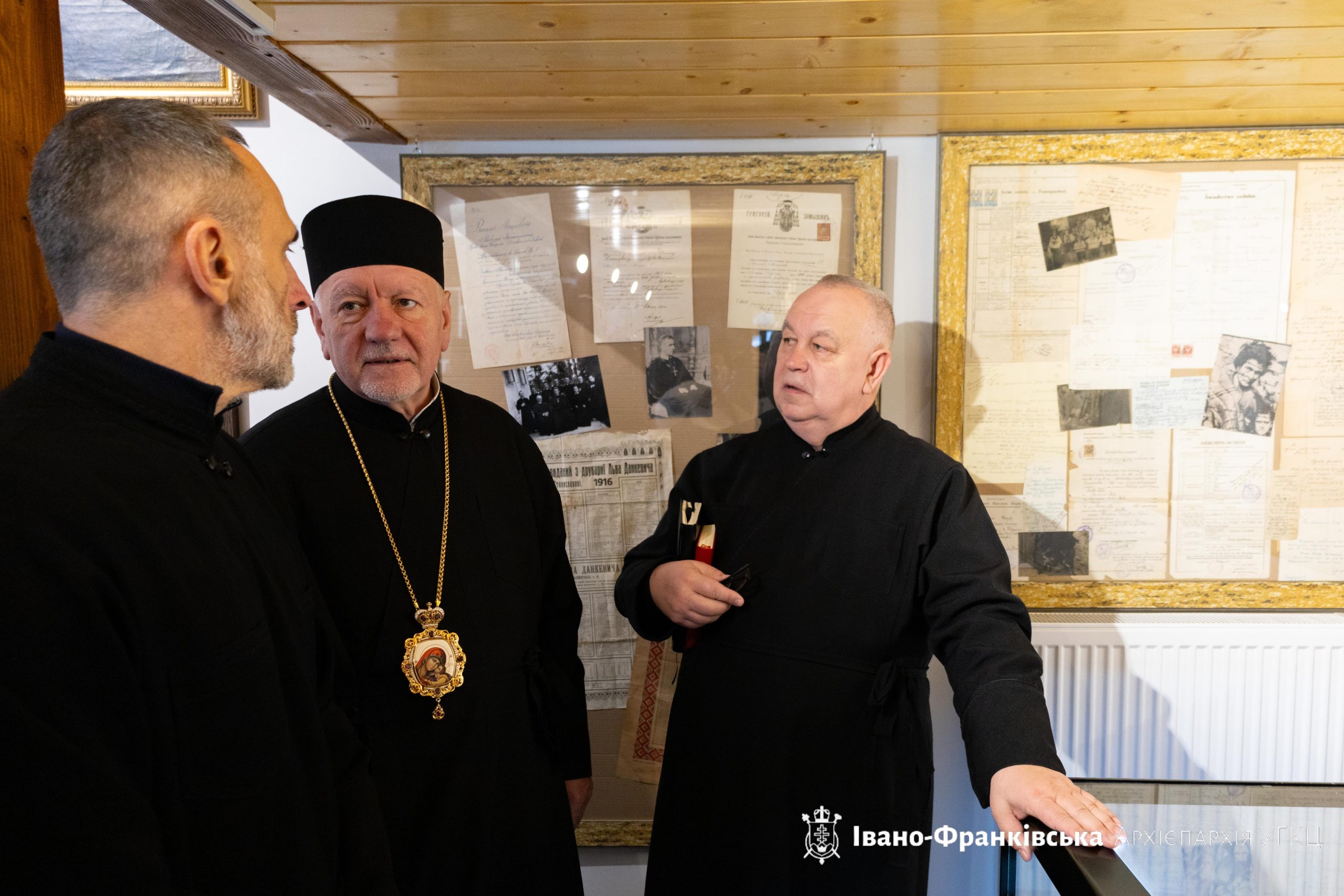 В Івано-Франківську освятили музей унікальних пам’яток церковної історії та духовної спадщини В Івано-Франківську освятили музей унікальних пам’яток церковної історії та духовної спадщини