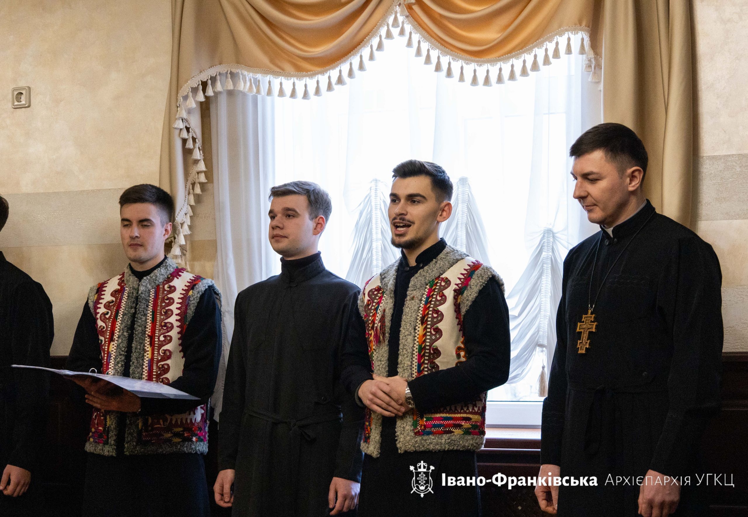 До Архієпархіального управління завітали колядники До Архієпархіального управління завітали колядники