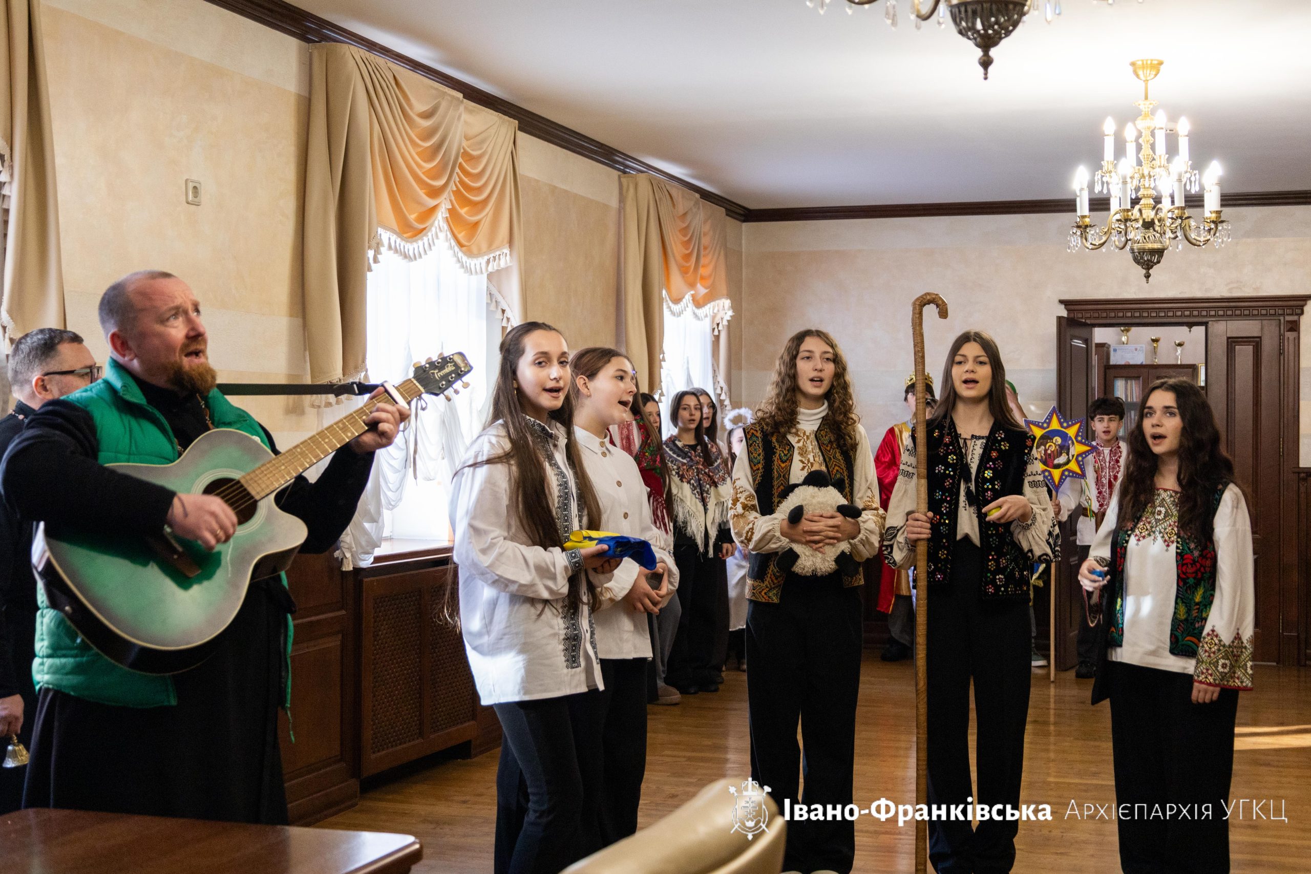 До Архієпархіального управління завітали колядники До Архієпархіального управління завітали колядники