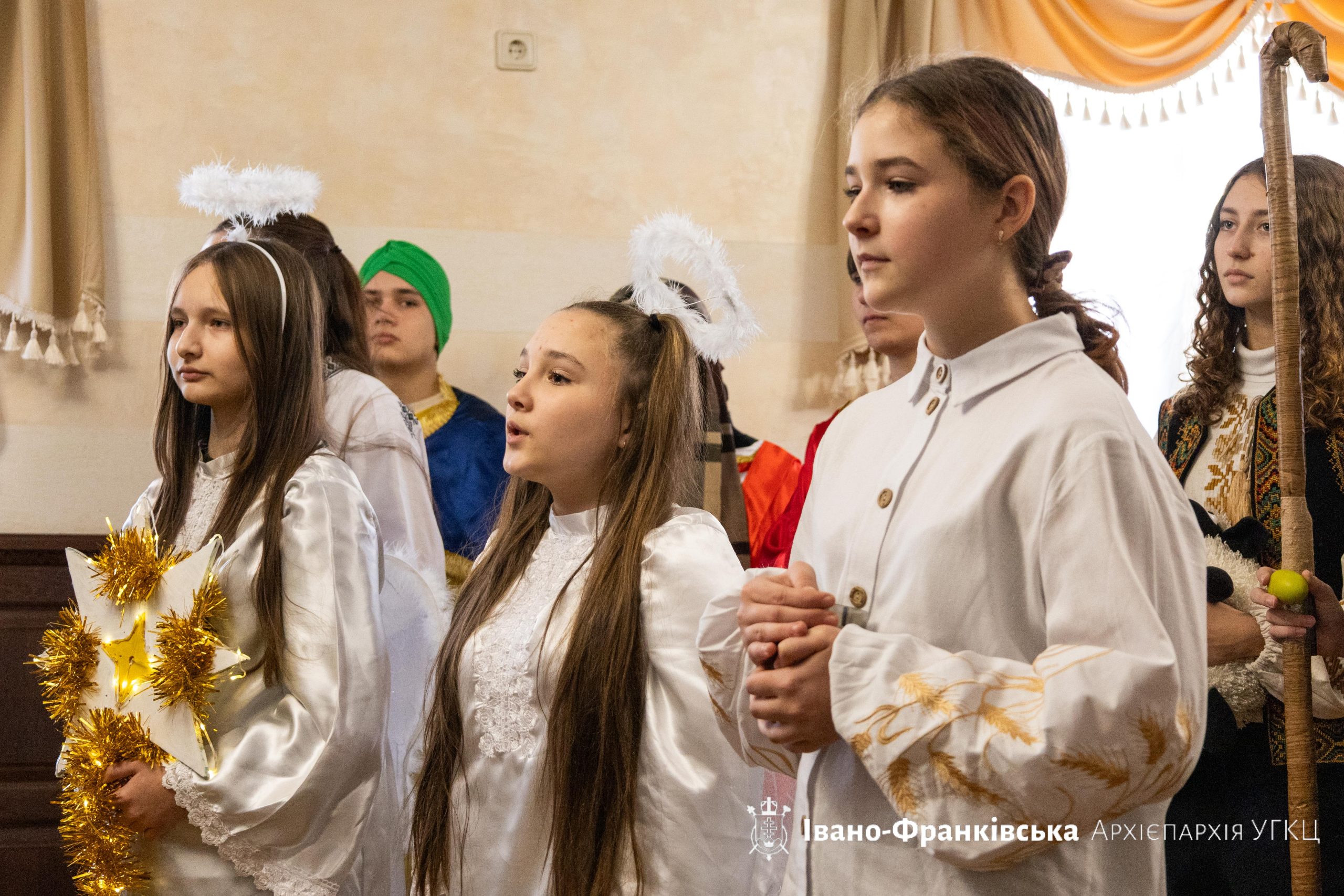 До Архієпархіального управління завітали колядники До Архієпархіального управління завітали колядники