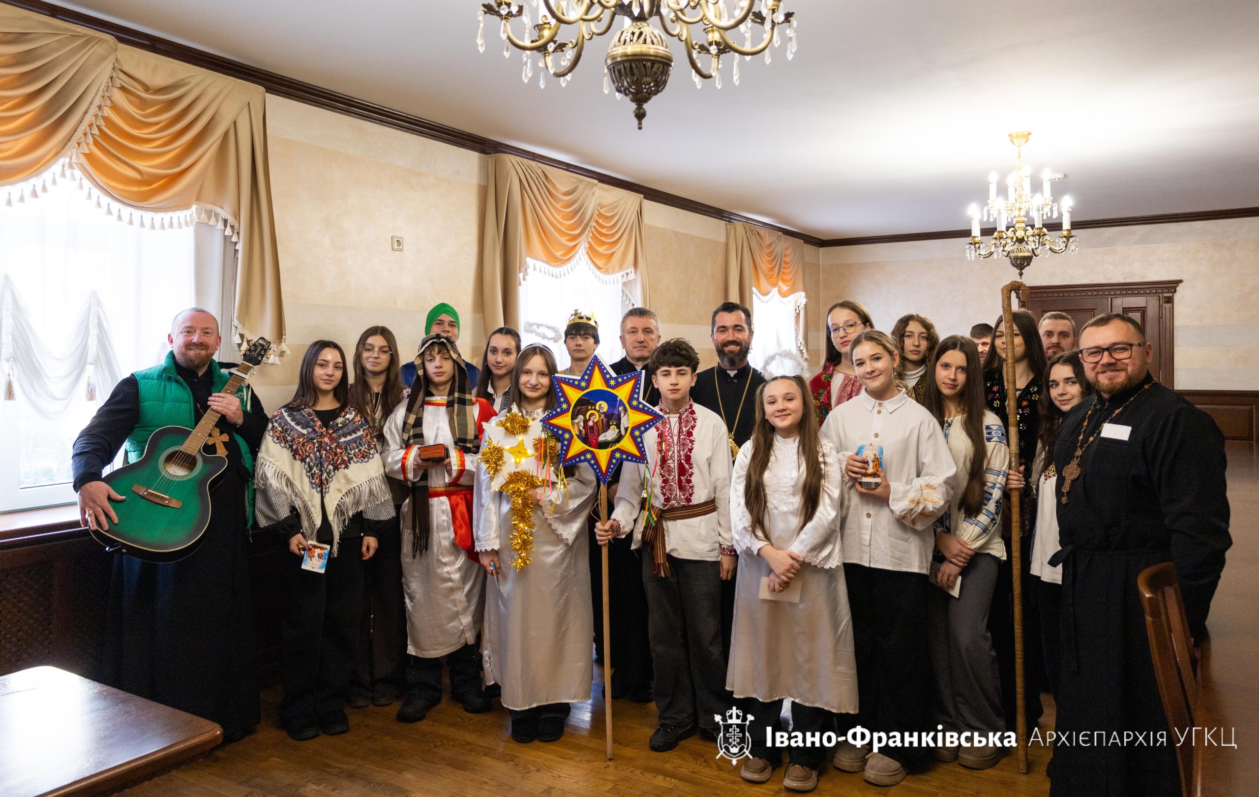 До Архієпархіального управління завітали колядники До Архієпархіального управління завітали колядники
