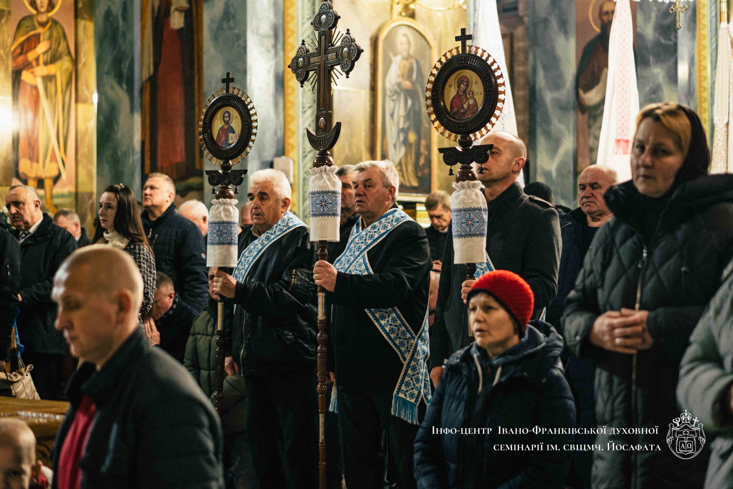 Молячись перед іконою Гваделупської Богородиці: семінаристи ІФДС провели вервицю в Архікатедральному соборі Молячись перед іконою Гваделупської Богородиці: семінаристи ІФДС провели вервицю в Архікатедральному соборі