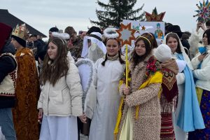 У Долині спільнота «Paradiso» представила різдвяний вертеп «Народження надії» У Долині спільнота «Paradiso» представила різдвяний вертеп «Народження надії»